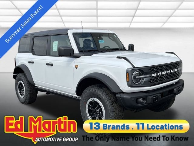 2026 Ford Bronco Badlands in Oxford White — front three-quarter view