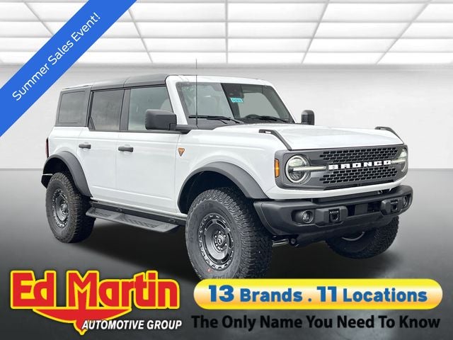 2025 Ford Bronco Badlands in Oxford White — front three-quarter view