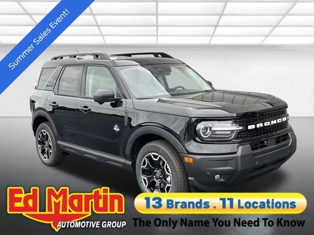 2025 Ford Bronco Sport Outer Banks in Shadow Black — front three-quarter view