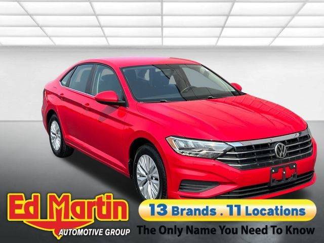 2019 Volkswagen Jetta 1.4T SE in Red — front three-quarter view